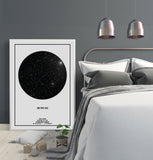 Stjernehimmel plakat til soveværelset med "0ur first kiss" som skaber en personlig indretning