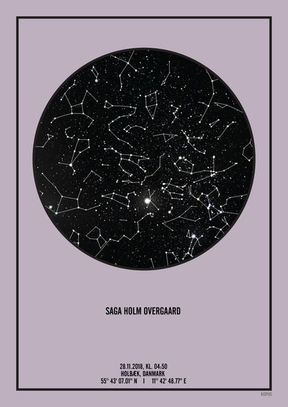 Lyselilla pigeplakat med navn, fødselsdag og stjernehimmel